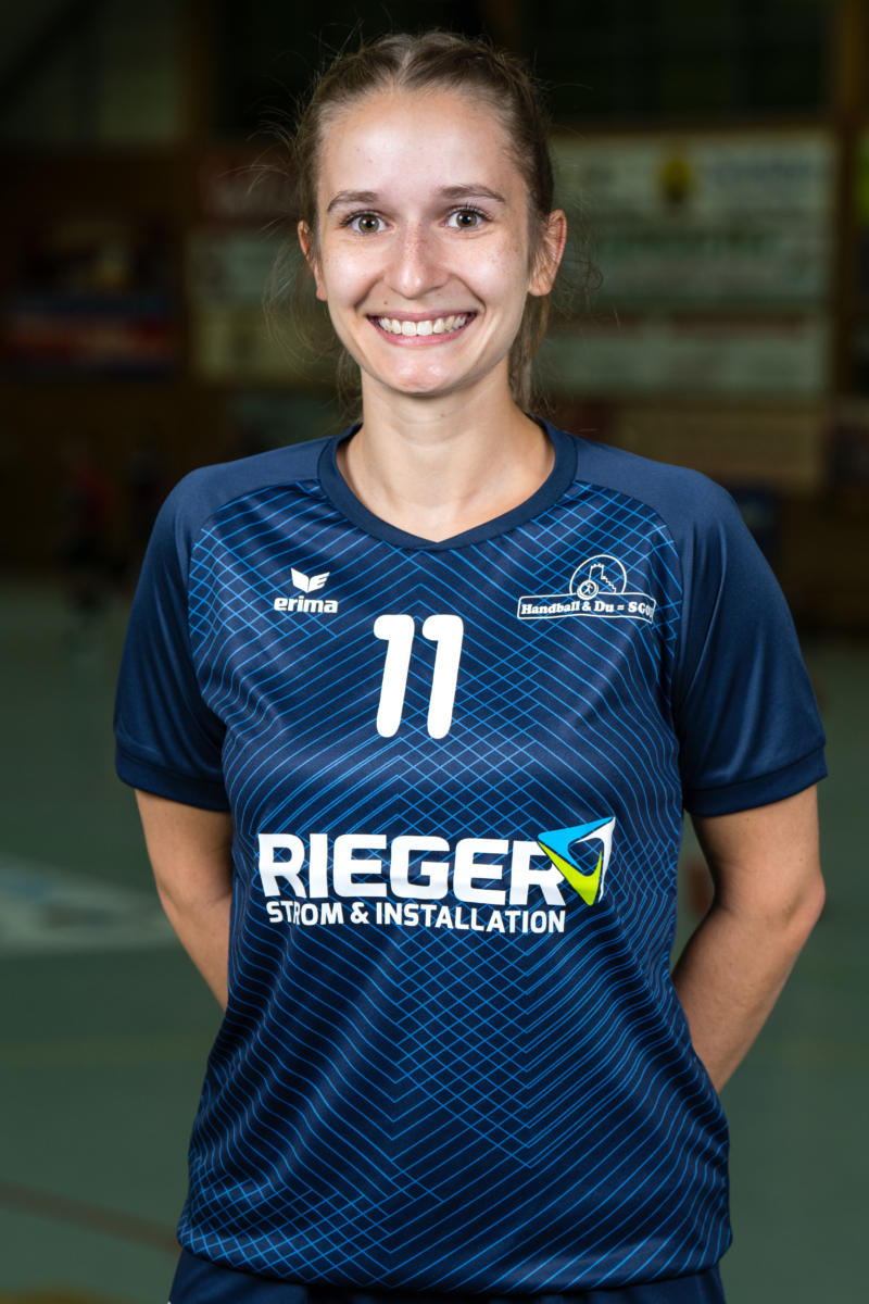 Alina Rall (#11)
