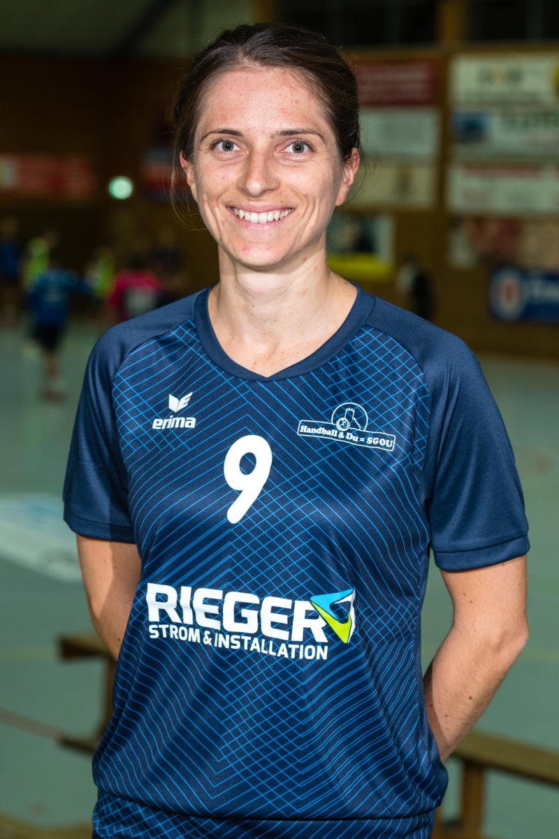 Tina-Louisa Klingler (#9)